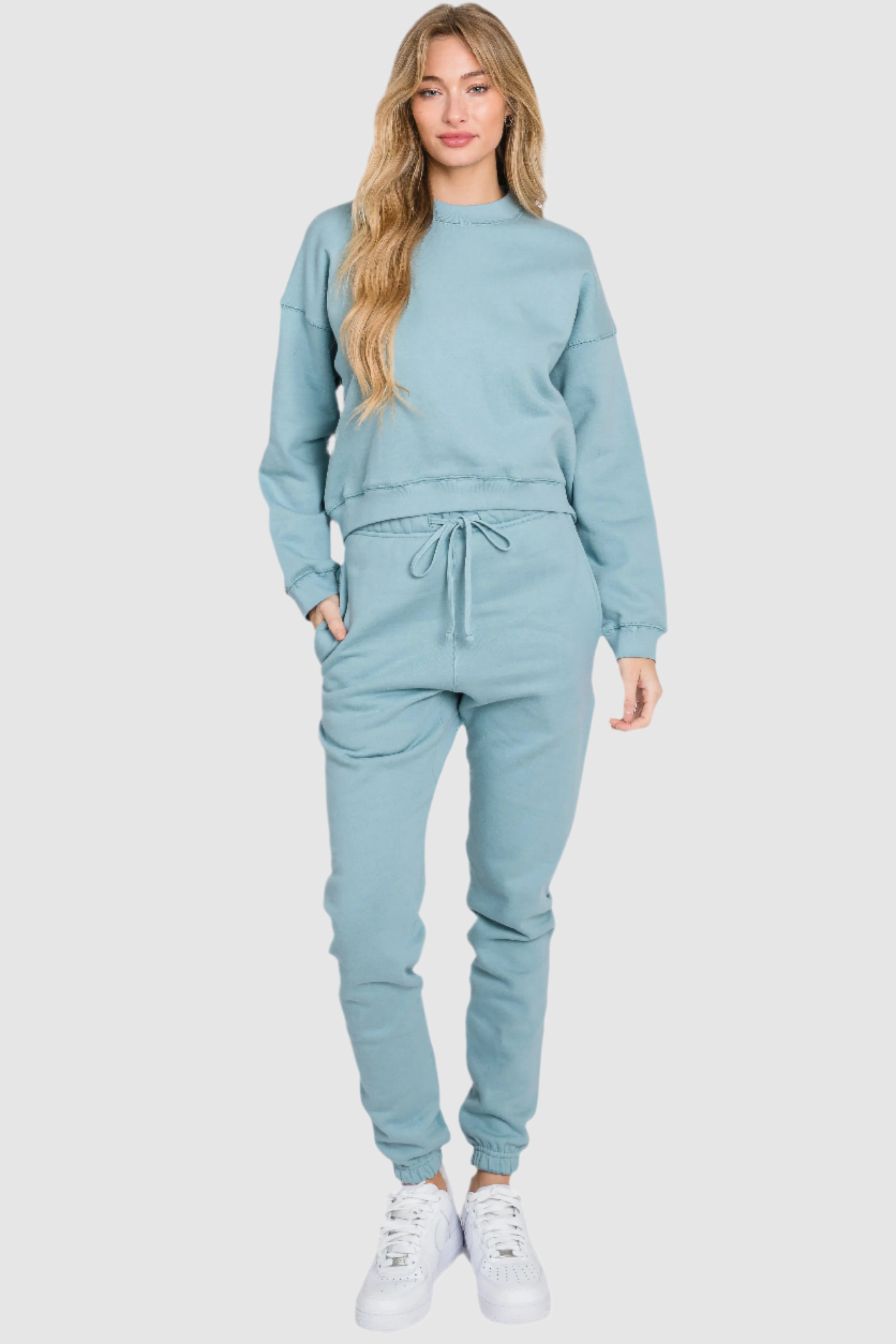 LD42 - Women's Crop Crewneck Sweatshirt